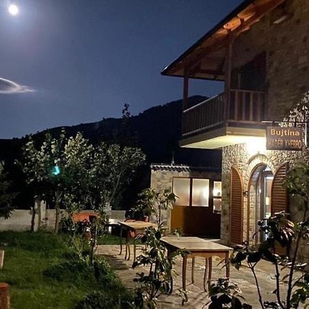 Hostel Bujtina Hader Xhebro Tepelene Exterior foto
