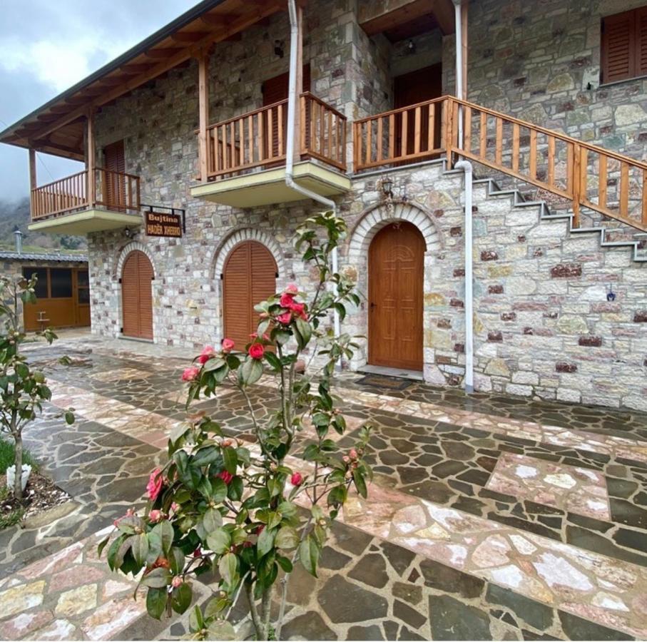 Hostel Bujtina Hader Xhebro Tepelene Exterior foto